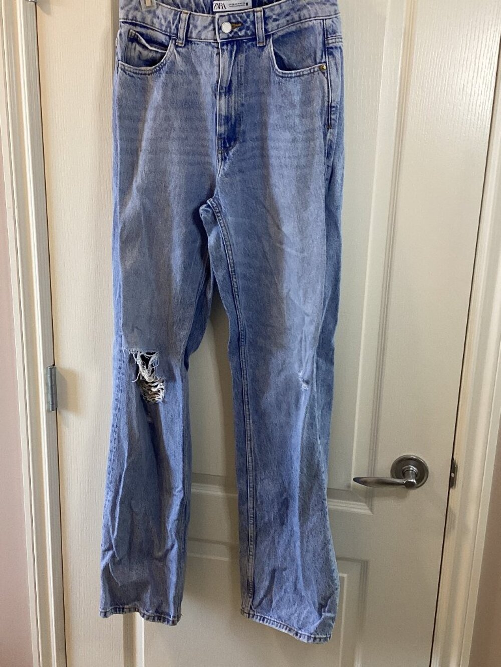 Zara Women's Destressed Blue Jeans Size US 06